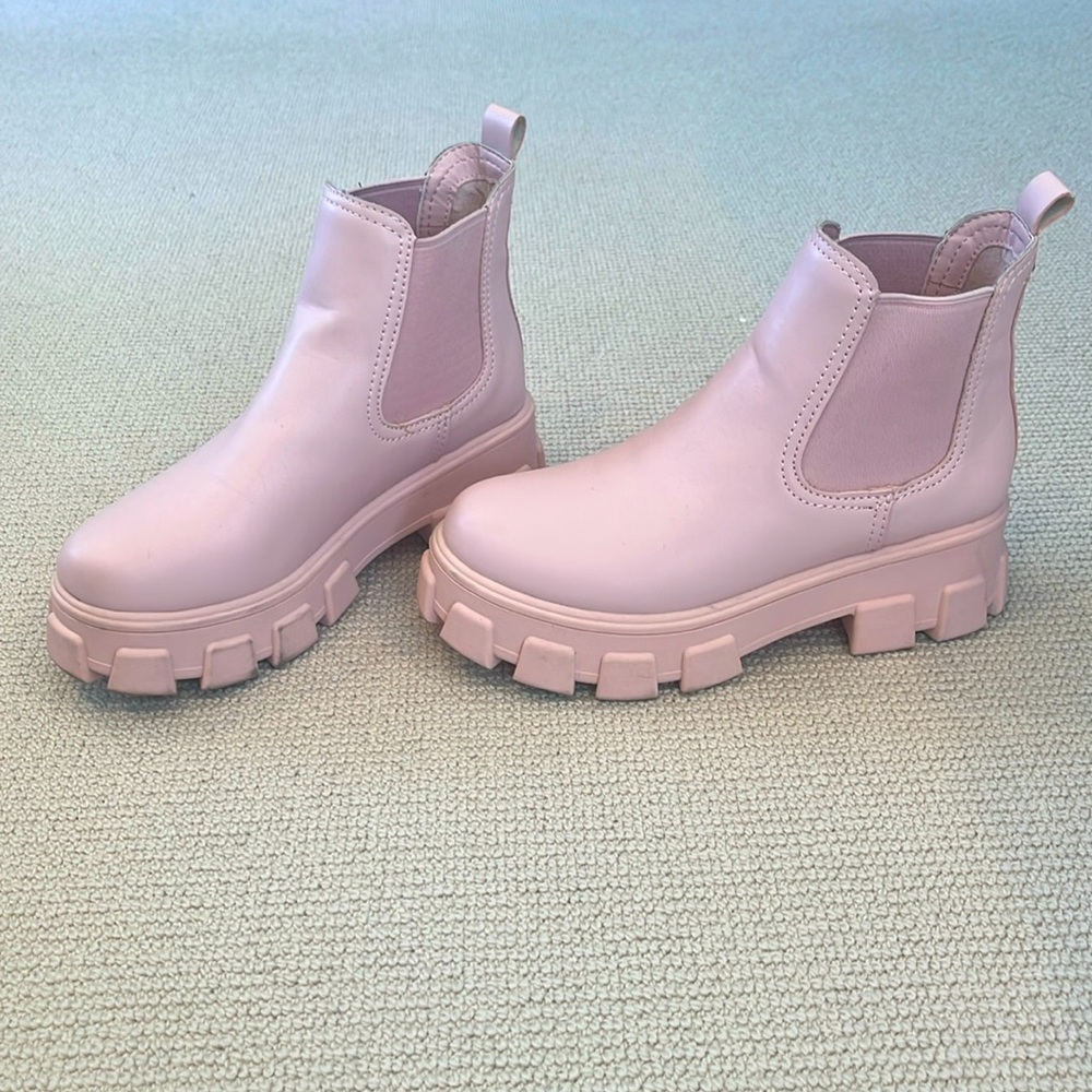 Circus by Sam Edelman, pink size 8 boots
